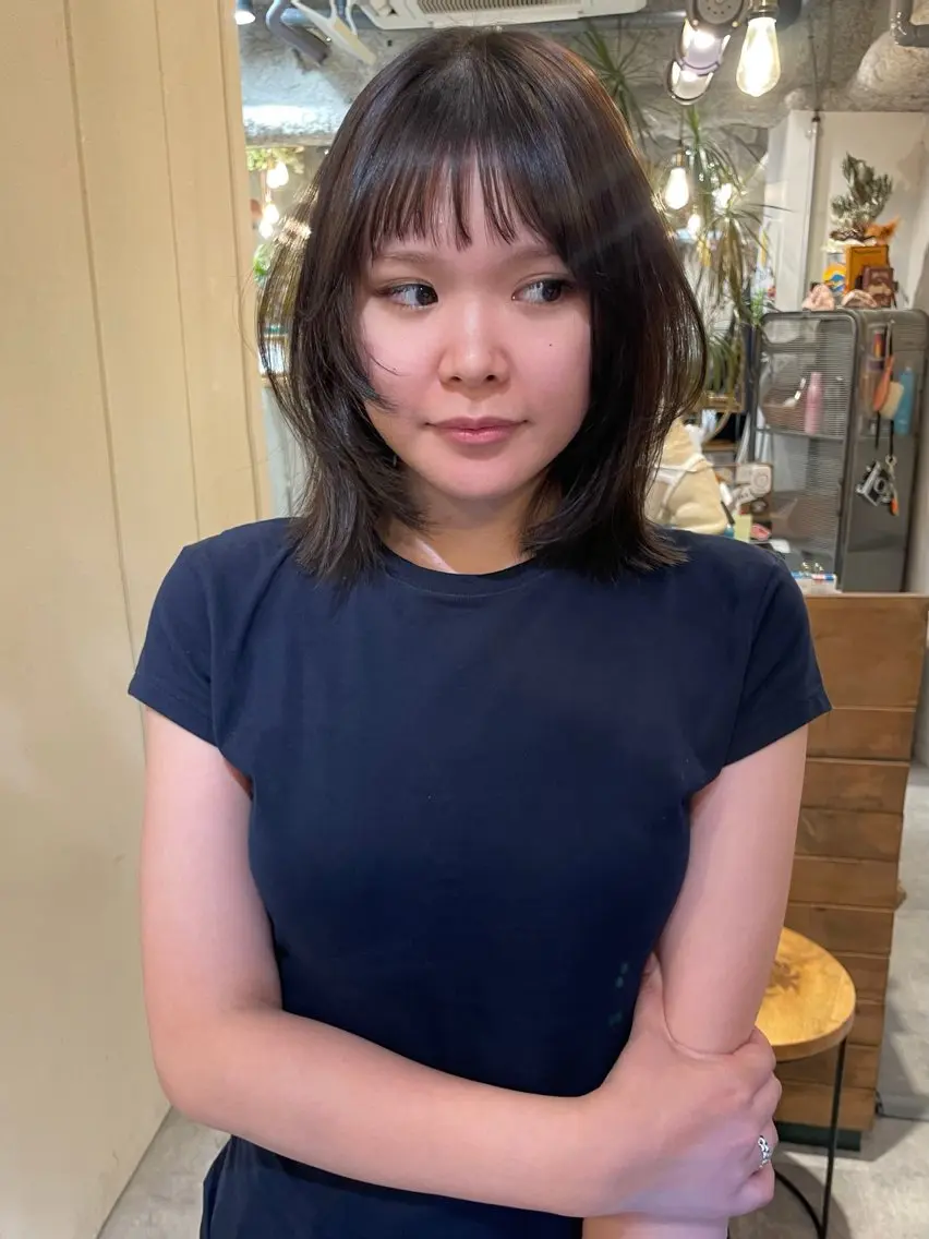 ミディアム ボブ 顔まわりレイヤー レイヤーカット カット ヘアカラー トリートメント 透明感カラー 🦋AYAのヘアスタイル