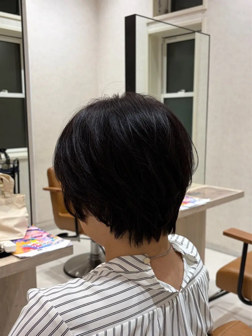 ショート ⭐️うる艶カラー 募集　まゆ⭐️のヘアスタイル