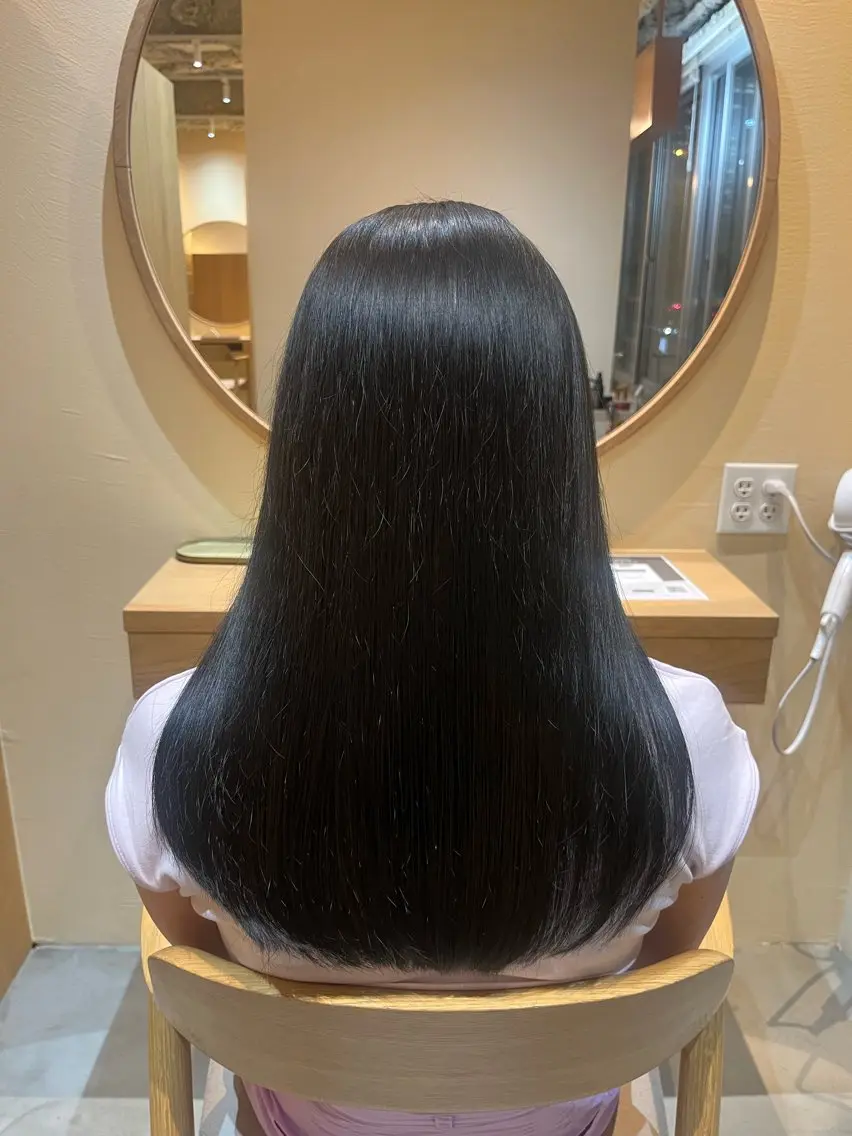 ミディアム ヘアカラー 小林 歩実のヘアスタイル