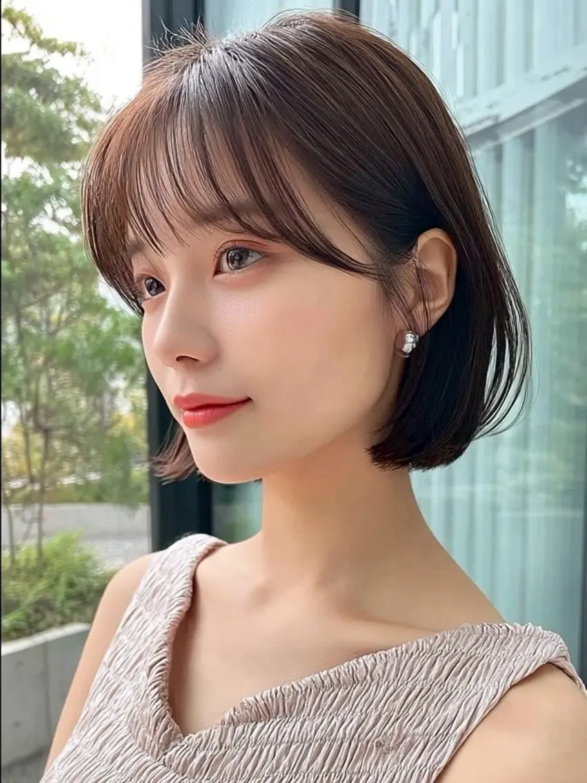 ミディアム ボブレイヤー ボブ 顔まわりレイヤー 韓国風ヘア レイヤーカット 岡田 望愛🫧のヘアスタイル