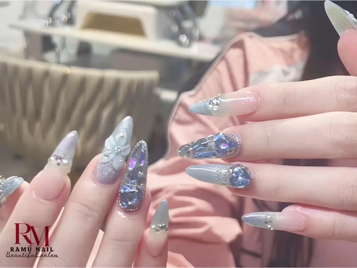 ネイル キラキラネイル マグネットネイル ミラーネイル ピンク 夏ネイル ハンドネイル RAMU Nail 恵比寿店のネイルデザイン