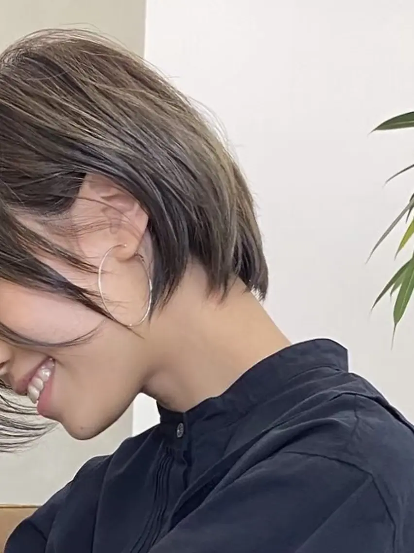 カラー 江坂 misaki のヘアスタイル