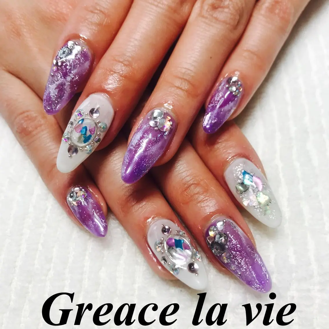 ロング カラー キッズ ネイル マツエク・マツパ Greace  la vieのネイルデザイン
