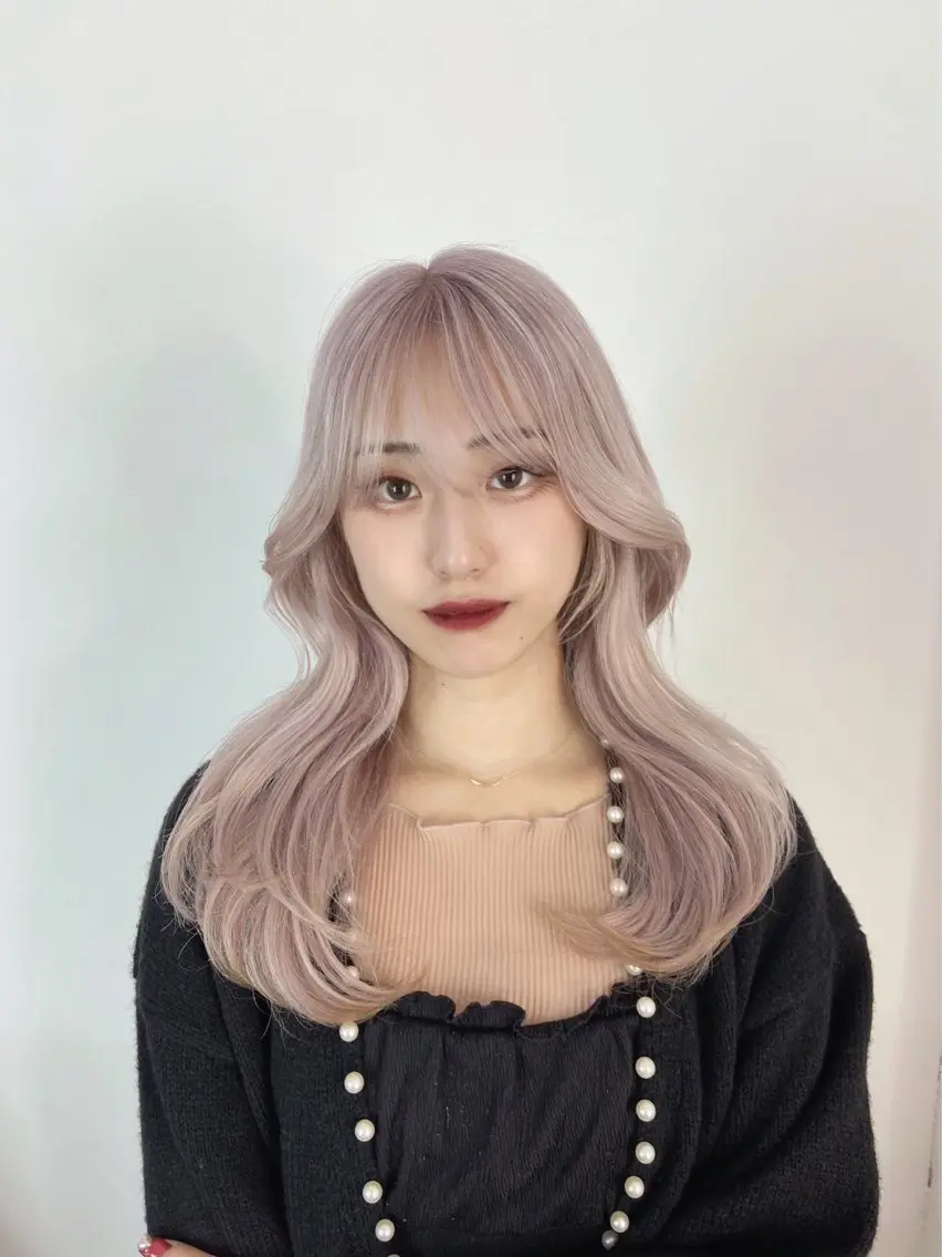 似合わせカット+ケアブリーチダブルカラー+髪質改善トリートメントの写真
