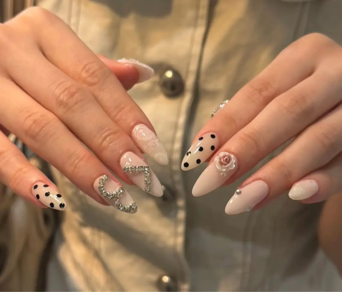 ネイル ハンドネイル NiJi Nailsのネイルデザイン