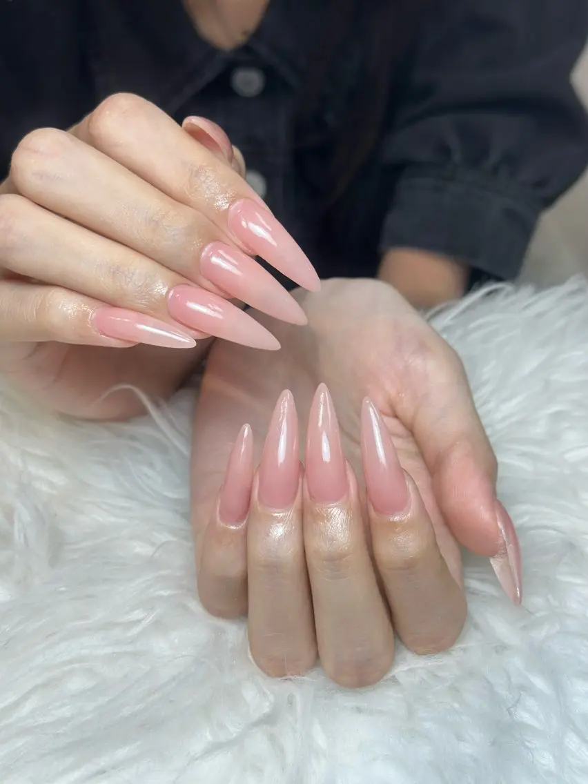 ネイル チークネイル ドット フレンチネイル グラデーション ハート ハンドネイル ハンドケア Eli Muse 新宿ネイルのネイルデザイン