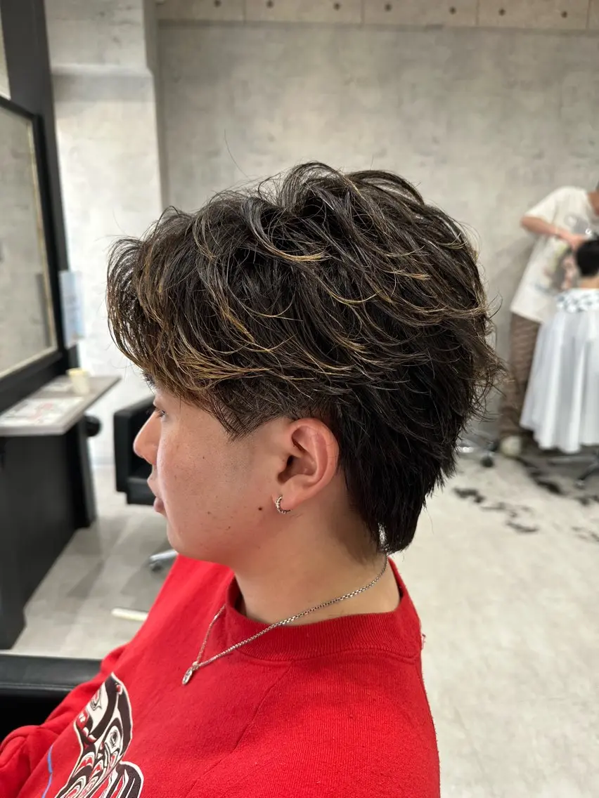 ショート パーマ メンズ フェザーパーマ メンズパーマ カット パーマ ユウ🪄 パーマ指名No1のヘアスタイル