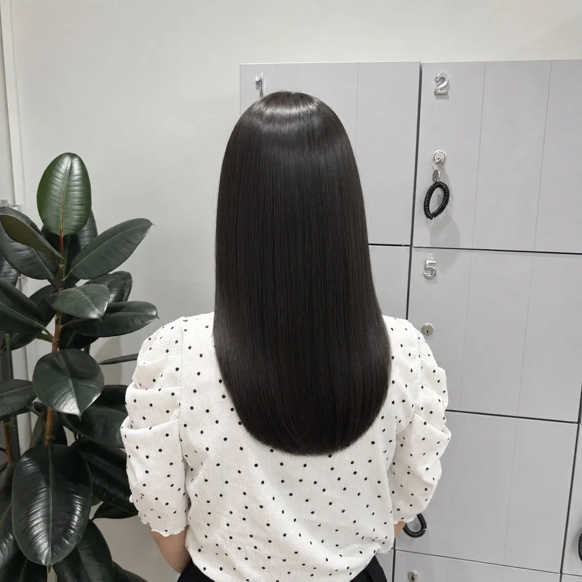 セミロング カラー ヘアカラー 艶カラー/アレンジ/ yuzu🐈‍⬛🩶のヘアスタイル