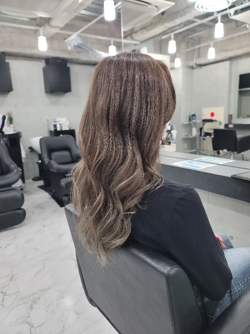 ロング カラー ヘアアレンジ ❇️安達 優心❇️ レイヤー/艶髪特化のヘアスタイル