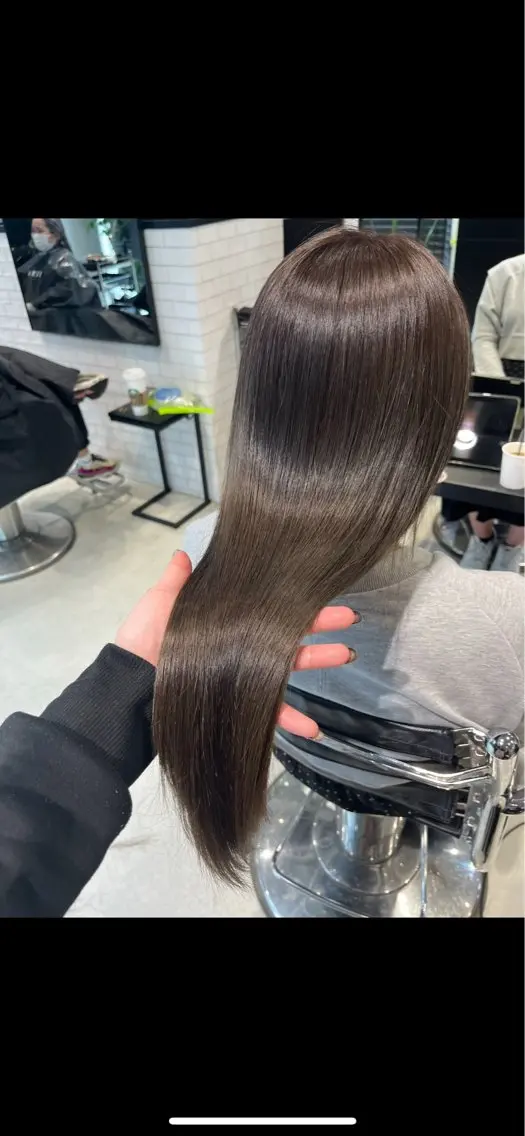 ロング カラー パーマ ヘアアレンジ カット ヘアカラー トリートメント 透明感/オリーブ/ グレージュ/YUKAのヘアスタイル