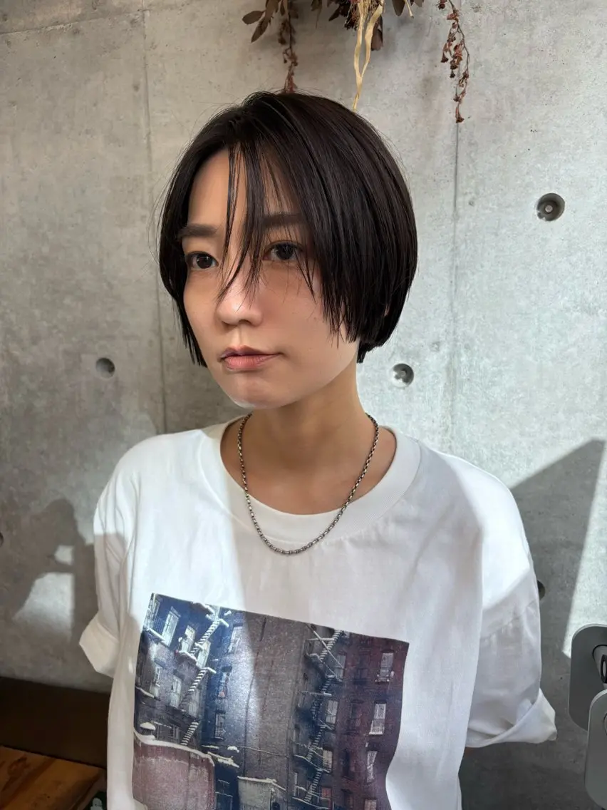 ショート カラー ショートボブ ボブ ショートヘア カット ヘアカラー トリートメント 似合わせカット レイヤー/ボブのヘアスタイル