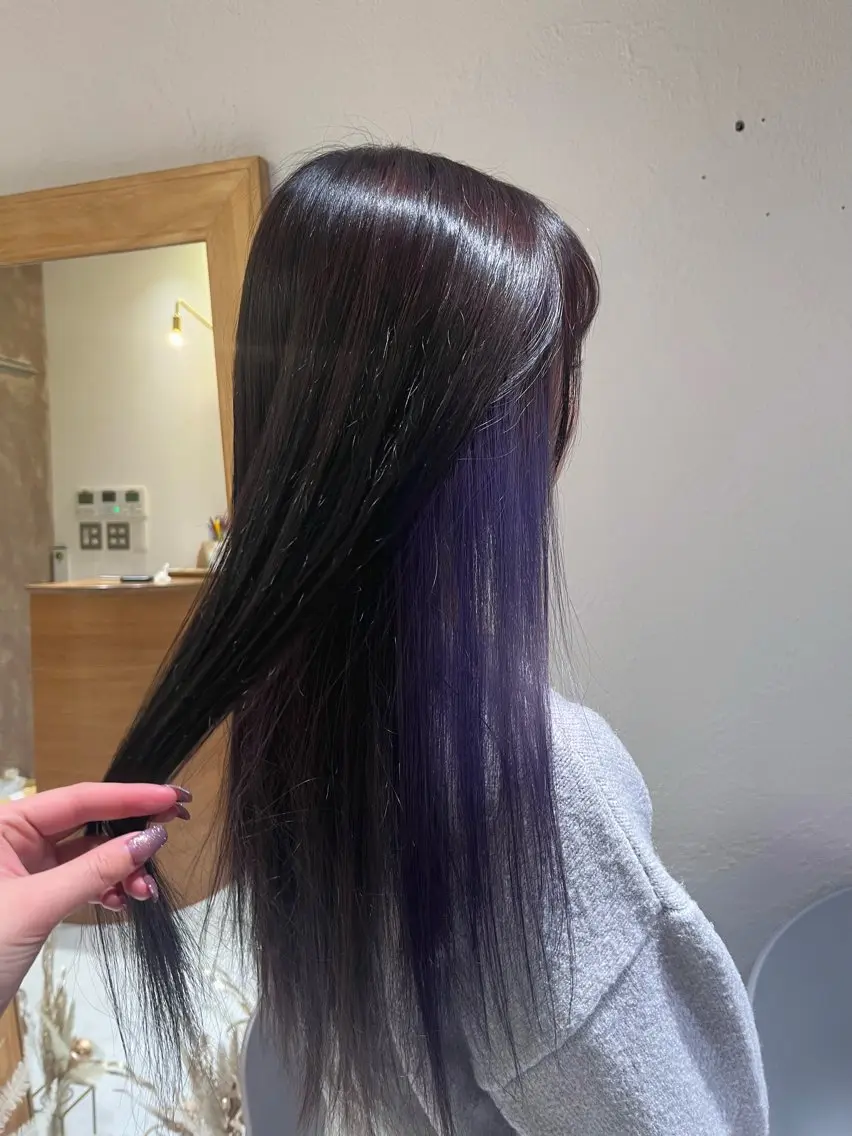 ロング カラー ヘアカラー 橋本 萌々香のヘアスタイル