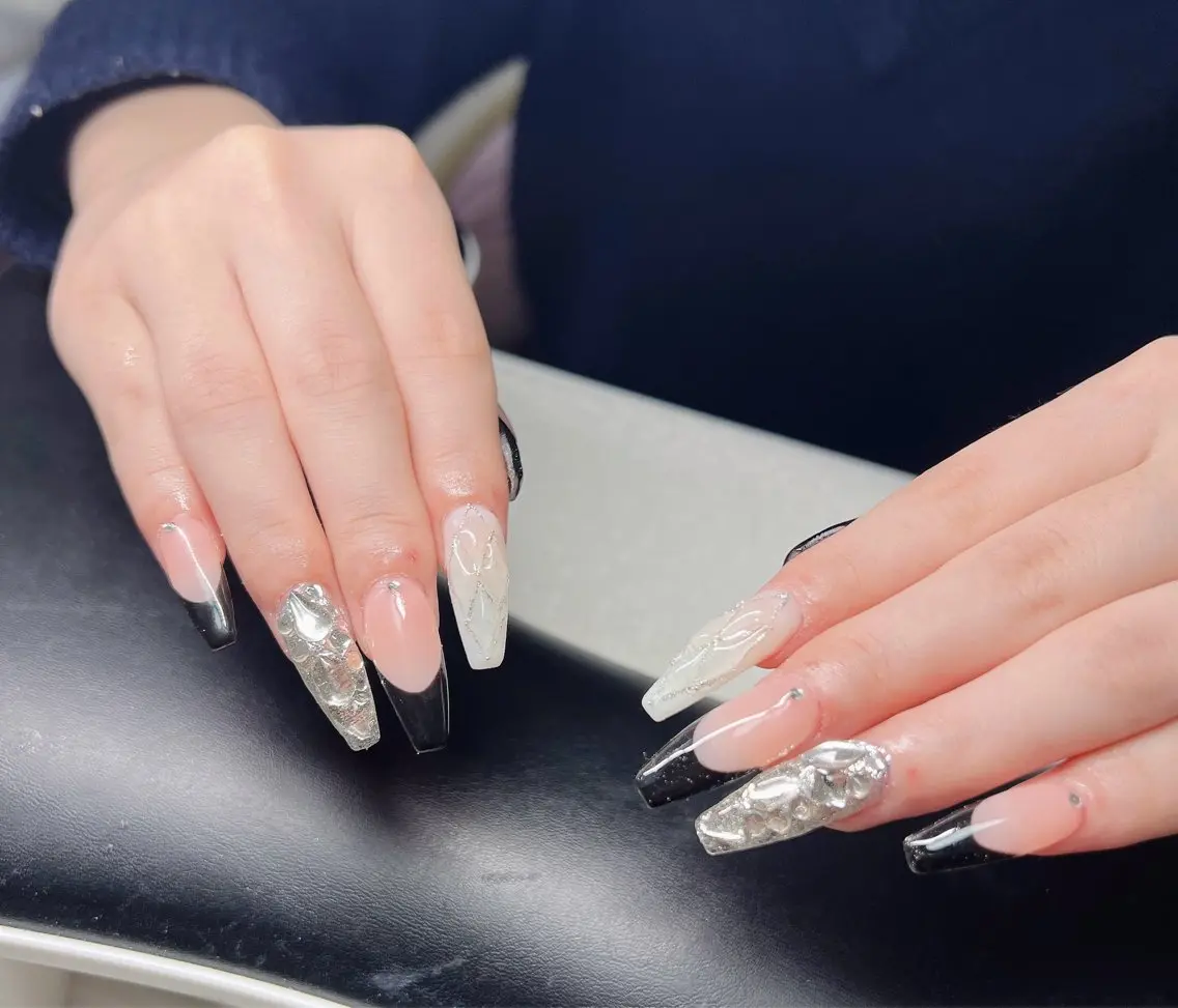 ネイル オーロラネイル チークネイル 長さ出し フットネイル フレンチネイル ハンドネイル Lee Nailsのネイルデザイン