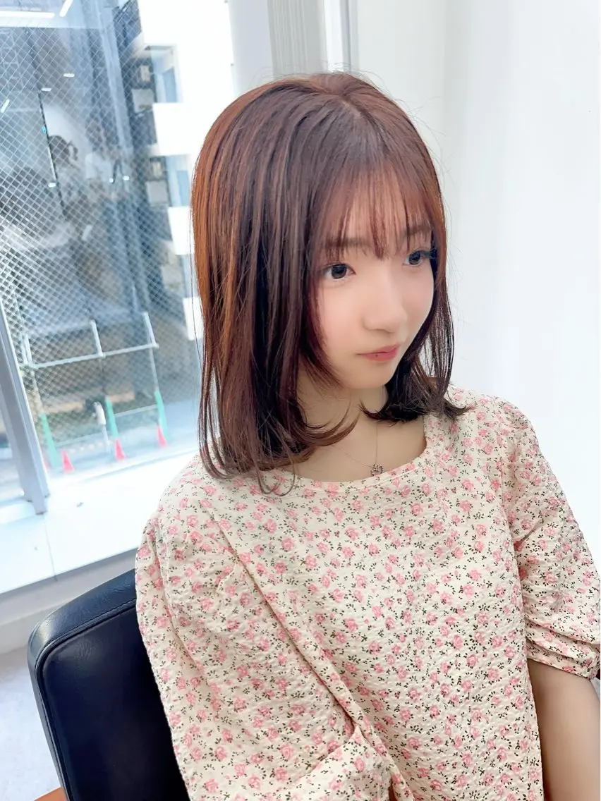ミディアム カラー パーマ ヘアアレンジ メンズ キッズ レイヤーカット/ 巻ける縮毛矯正のヘアスタイル
