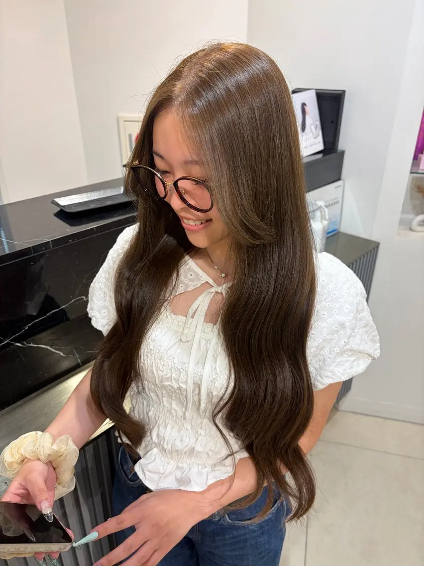 ロング ヘアカラー トリートメント すみれ✨ボブ 🫧透明感カラーのヘアスタイル