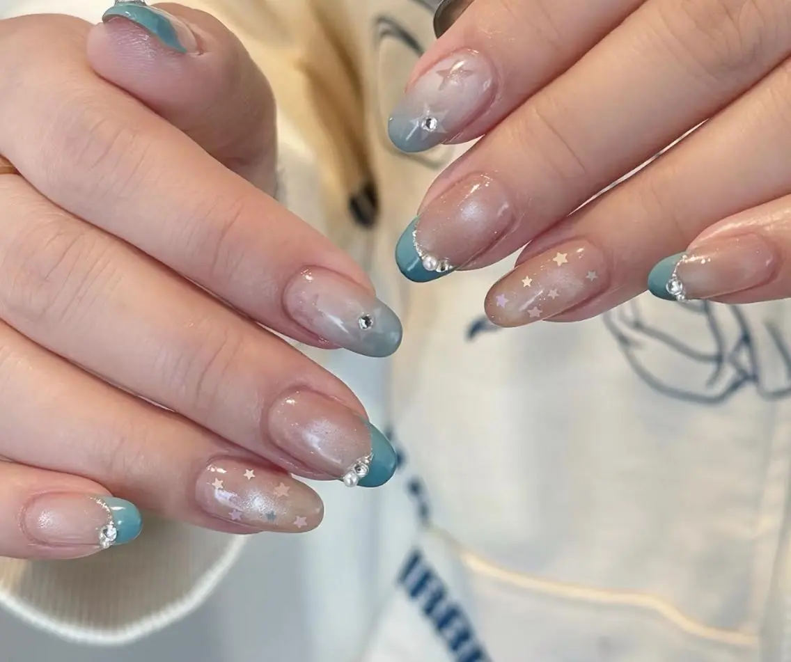 ネイル ハンドネイル 🎀 Ayaka_nailのネイルデザイン