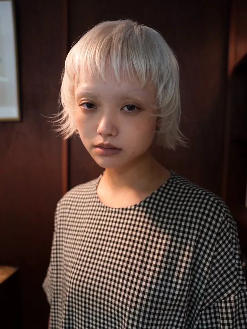 ショート カラー ブリーチ ブロンド デザインカラー ハイトーンカラー ホワイトブロンド カット ヘアカラー トリートメント Kaito🐶 /デザイン/レイヤーのヘアスタイル