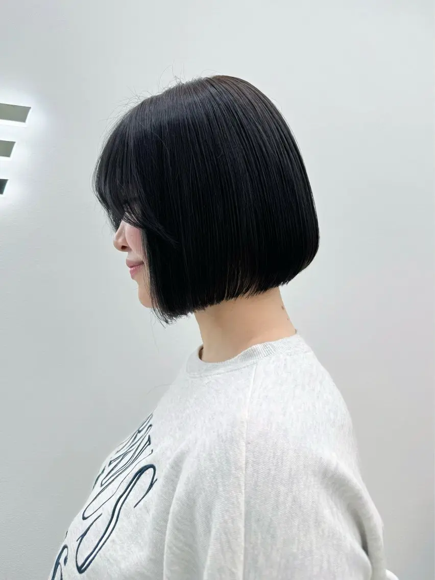 ショート カラー ヘアアレンジ 縮毛矯正🤍 ボブ/ HIKARIのヘアスタイル