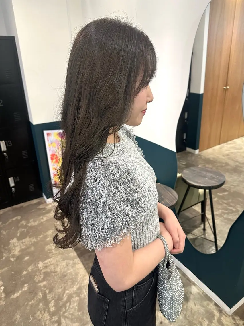 🐣小顔になる前髪カット+透明感カラー🐣の写真