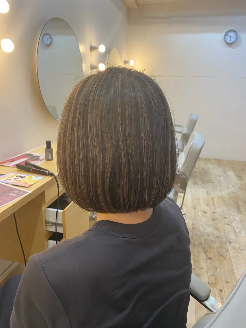ショート カラー ハイライトカラー ハイライト 艶カラー／ストレート かとうゆうき🍯のヘアスタイル