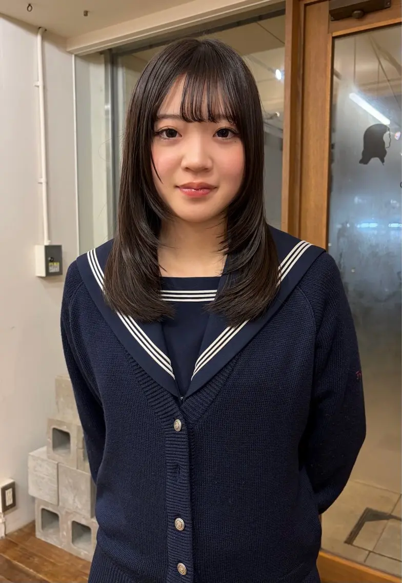 セミロング レイヤーカット カット ヘアカラー 三浦 ふたばのヘアスタイル