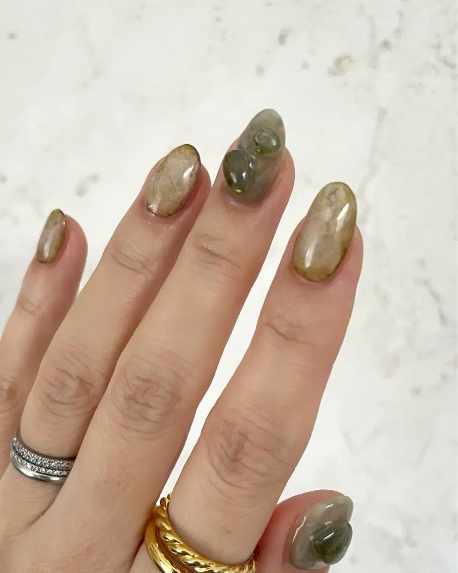 ネイル ニュアンスネイル "achoe" コエ HARUNAのネイルデザイン