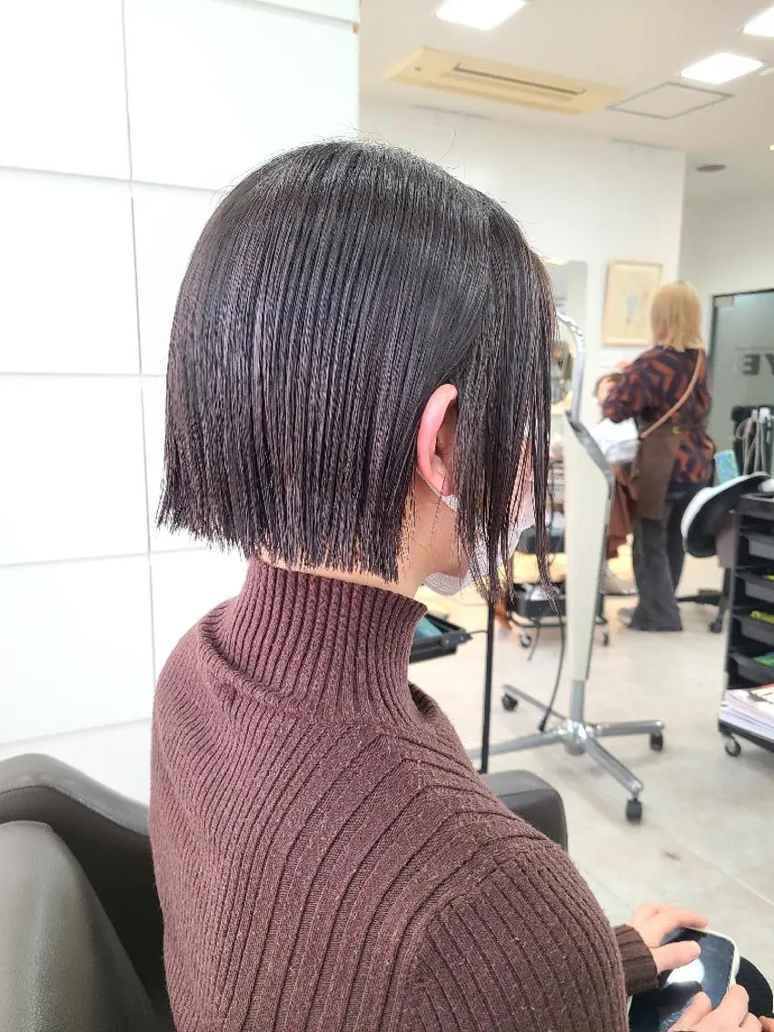 デザインカット+クイックトリートメント🧏♀️(メンズカットも人気です🔥)の写真