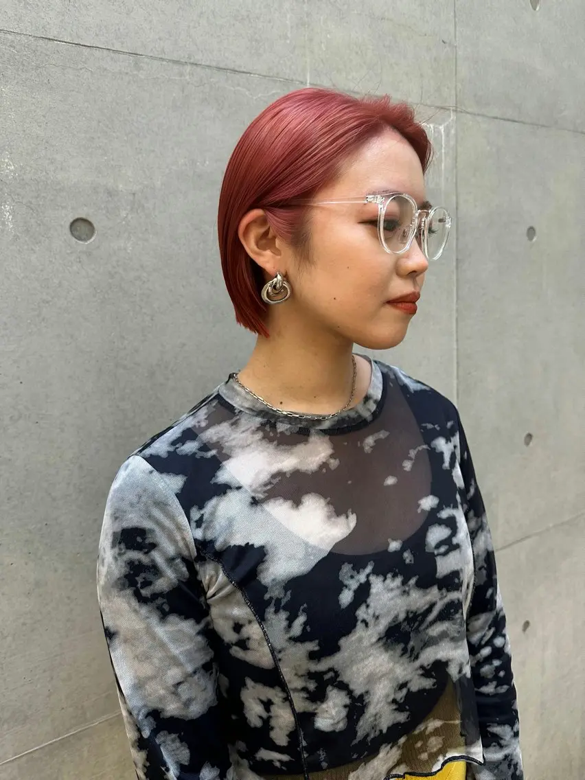 ショート カラー ブリーチ ボブ カット ヘアカラー トリートメント 🦋レイヤーカット ミドリカワ🦋のヘアスタイル