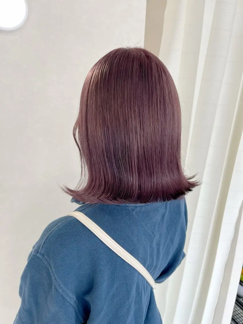 ミディアム カラー カット ヘアカラー 長山 茉白のヘアスタイル