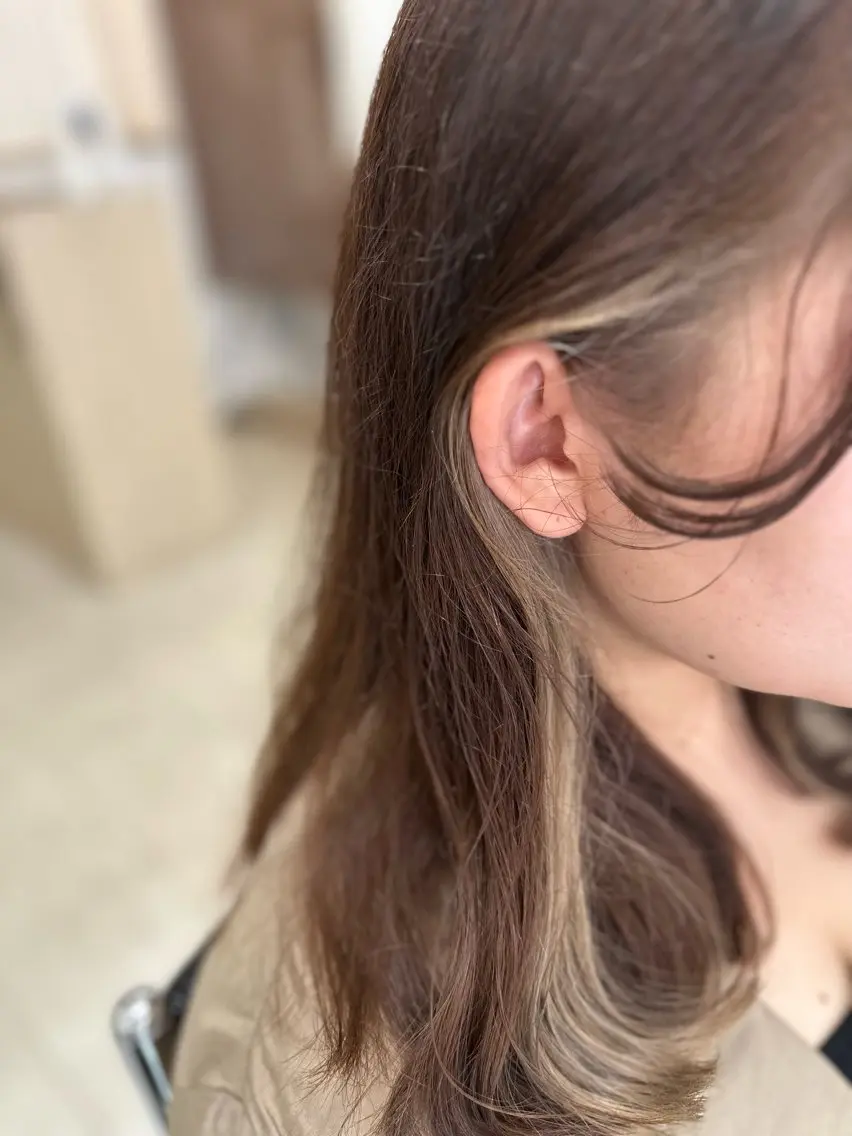 ロング カラー イヤリングカラー ヘアカラー 長谷川 誠志のヘアスタイル