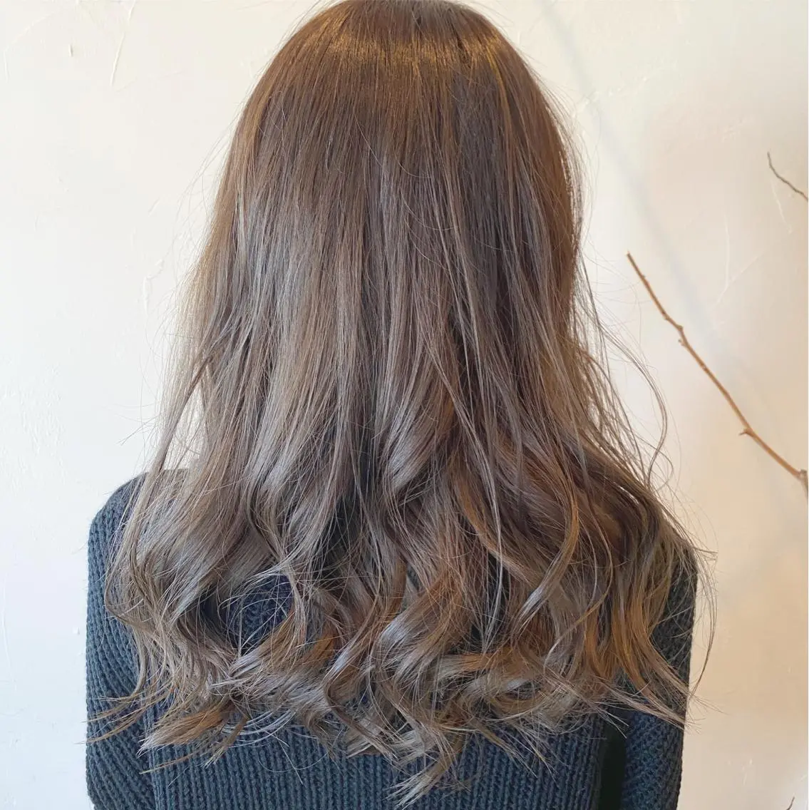 ロング 伊藤 光成のヘアスタイル