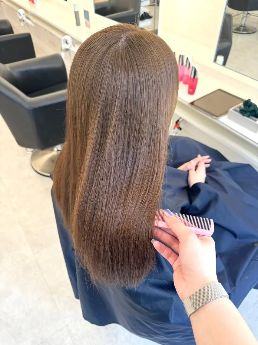 ロング カラー NANO／ ブリーチ×レイヤーのヘアスタイル