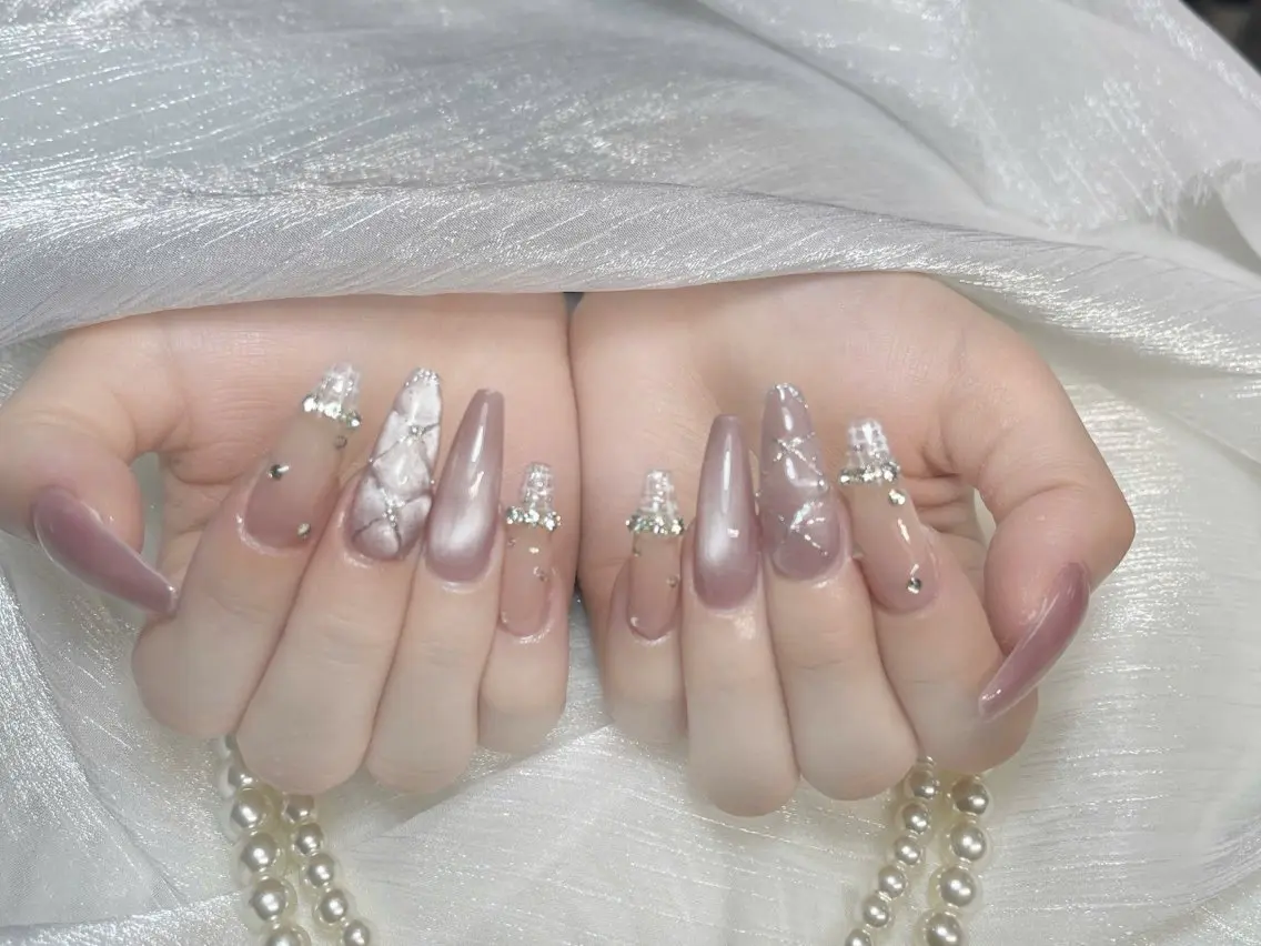 ネイル 長さ出し フットネイル ジェルネイル 韓国ネイル マグネットネイル ハンドネイル YMT. NailStudioのネイルデザイン