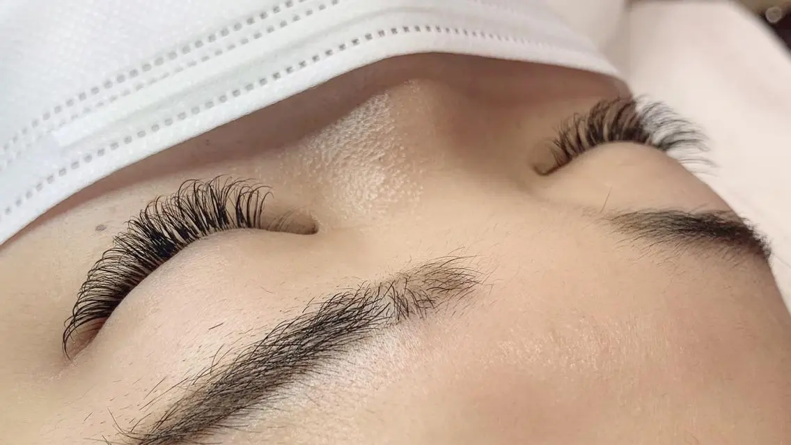 マツエク・マツパ ボリュームラッシュ Eyelash Salon 4Uのマツエク・マツパデザイン