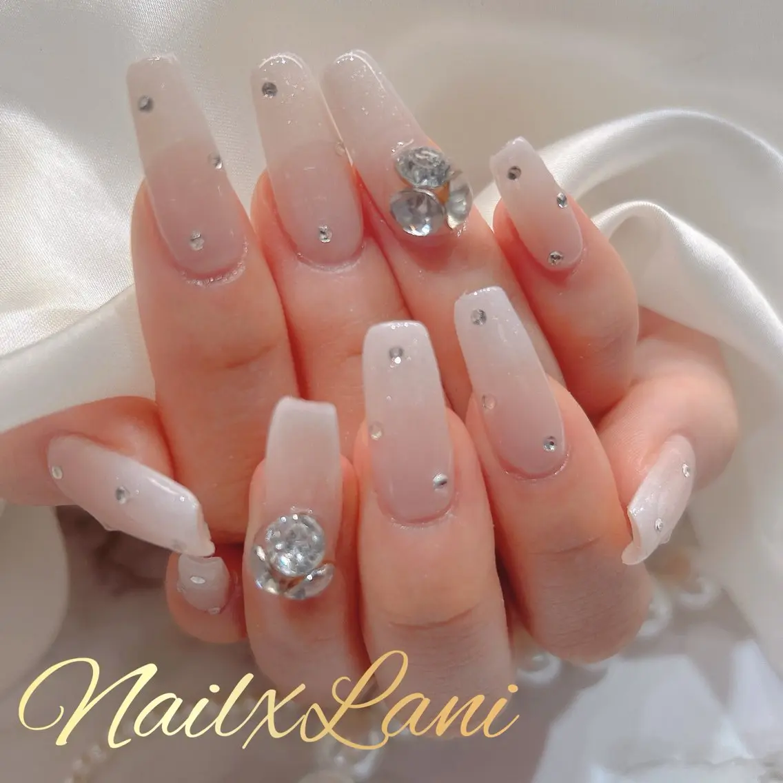 ネイル フットネイル ジェルネイル マグネットネイル パラジェル ハンドネイル Nail×Lani 深爪矯正対応◎のネイルデザイン