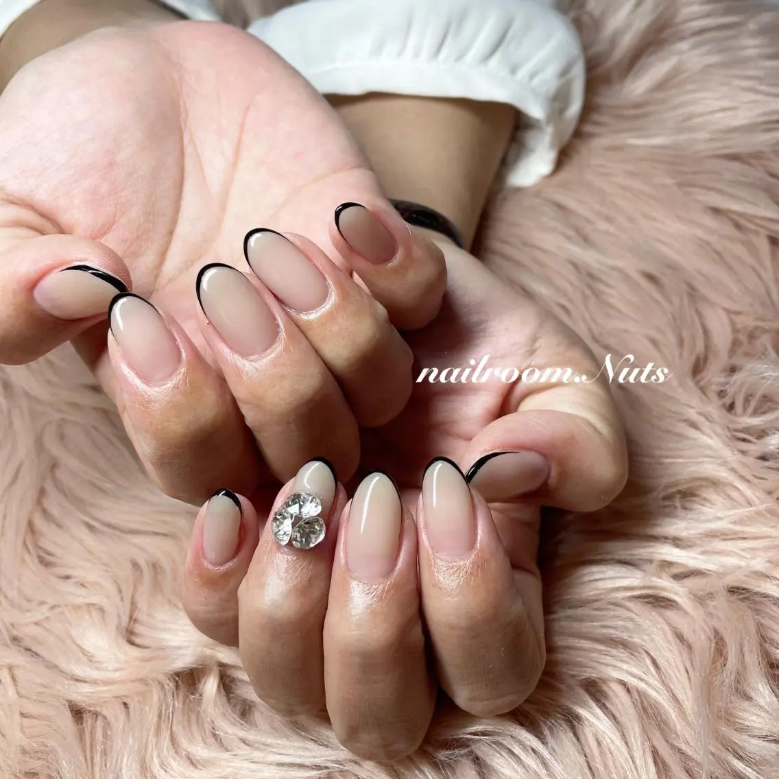 ネイル ラメ(グリッター) ハンドネイル nailsalon Nutsのネイルデザイン