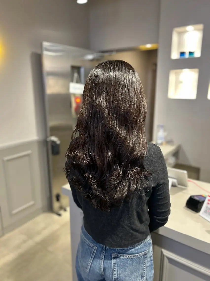 セミロング カラー パーマ ヘアアレンジ メンズ カット ヘアカラー トリートメント 🦋縮毛/レイヤ ー/透明感カラー🦋のヘアスタイル