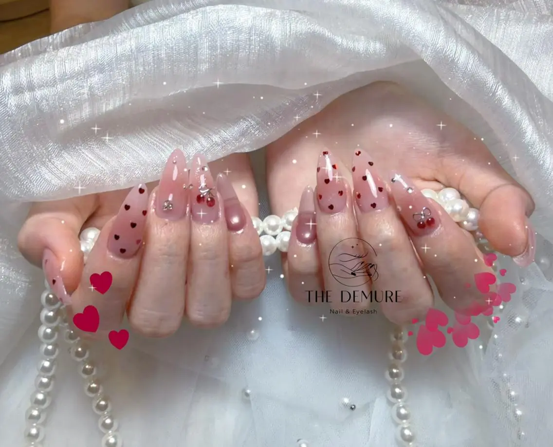 ネイル アートネイル 韓国ネイル マグネットネイル オフィスネイル スカルプネイル ハンドネイル ハンドケア NailDemure 【銀座店】のネイルデザイン