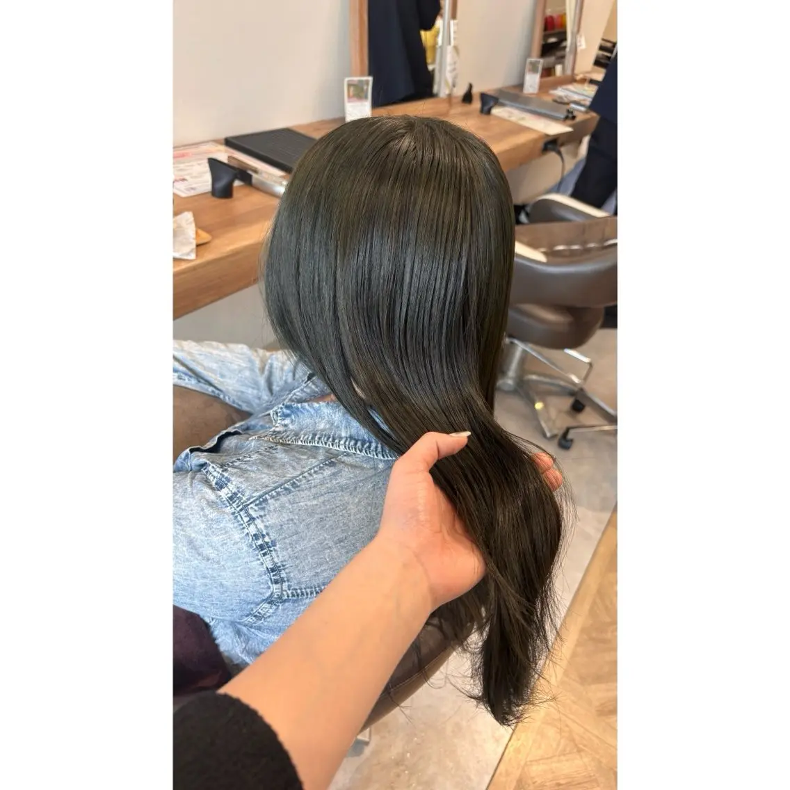 カラー ヘアカラー トリートメント 阿部 美咲のヘアスタイル