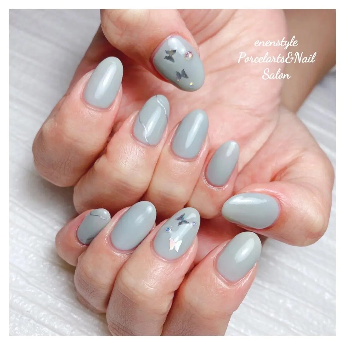 ミディアム ネイル ハンドネイル 🐾enen style 🐾のネイルデザイン