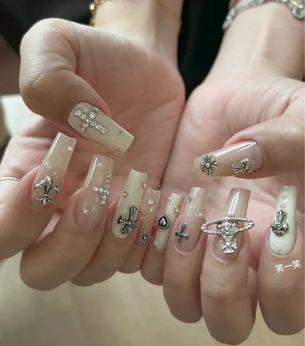ネイル アートネイル オーロラネイル チークネイル フレンチネイル ガラスフレンチ ハンドネイル 🎀🎀YooLi Nail Salonのネイルデザイン