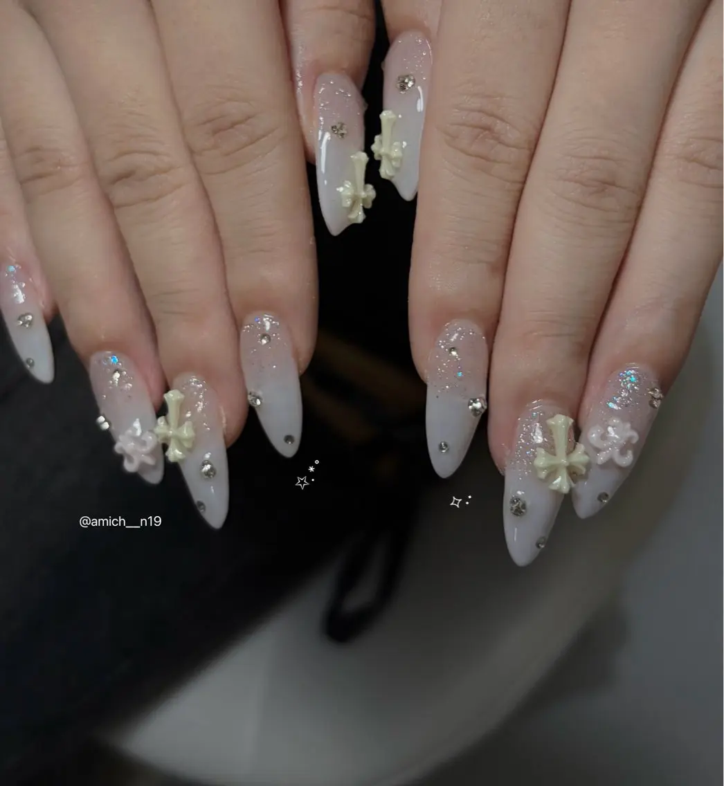 ネイル ハンドネイル ayumi ✩.*˚のネイルデザイン