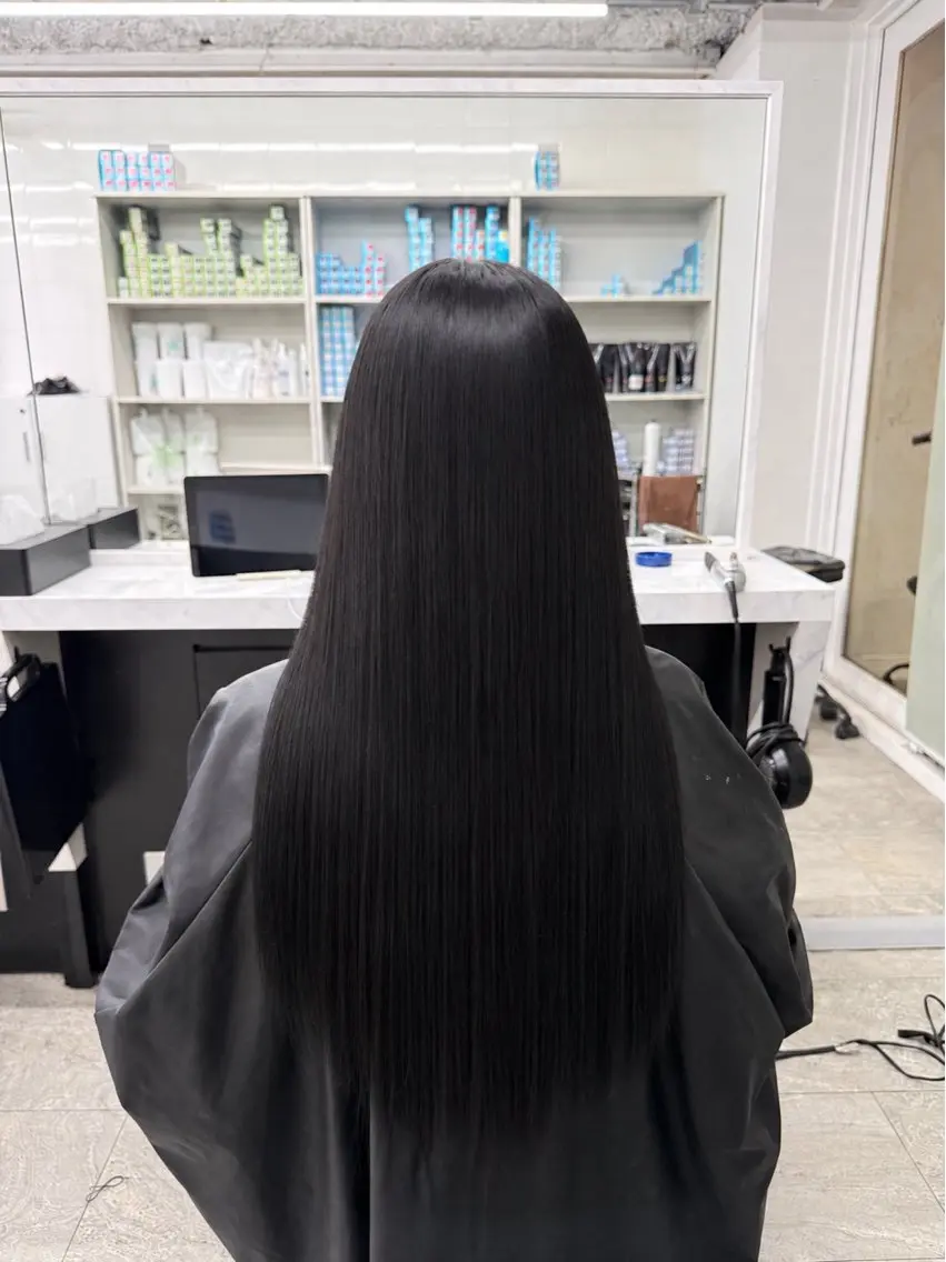 ロング カラー エクステ 🩶ハイトーン × プルエク🩶MIWAのヘアスタイル
