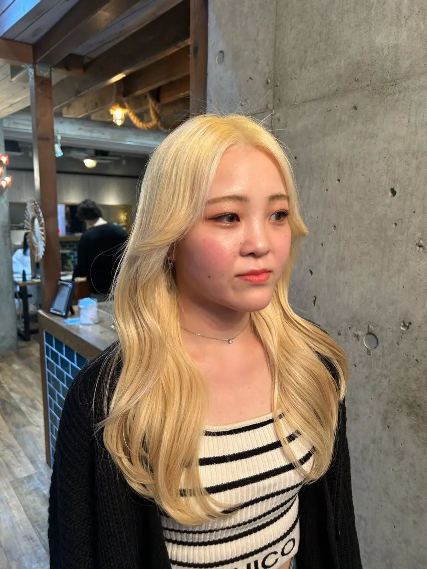 ロング カラー ヘアカラー トリートメント 🎨デザイン🥇 美髪・艶髪 日暮千敬のヘアスタイル