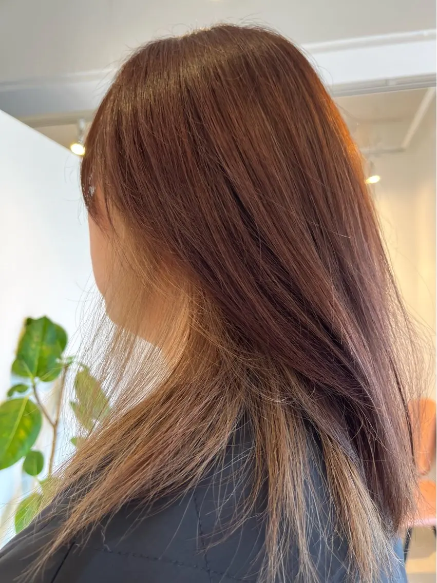 セミロング カラー ベージュカラー ブラウンカラー インナーカラー ヘアカラー 暖色カラー🩷/ スパ/Nonのヘアスタイル
