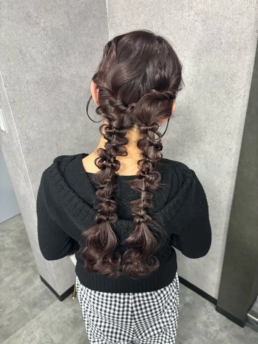 ロング ヘアアレンジ ヘアセット 森岡 紗羽のヘアスタイル
