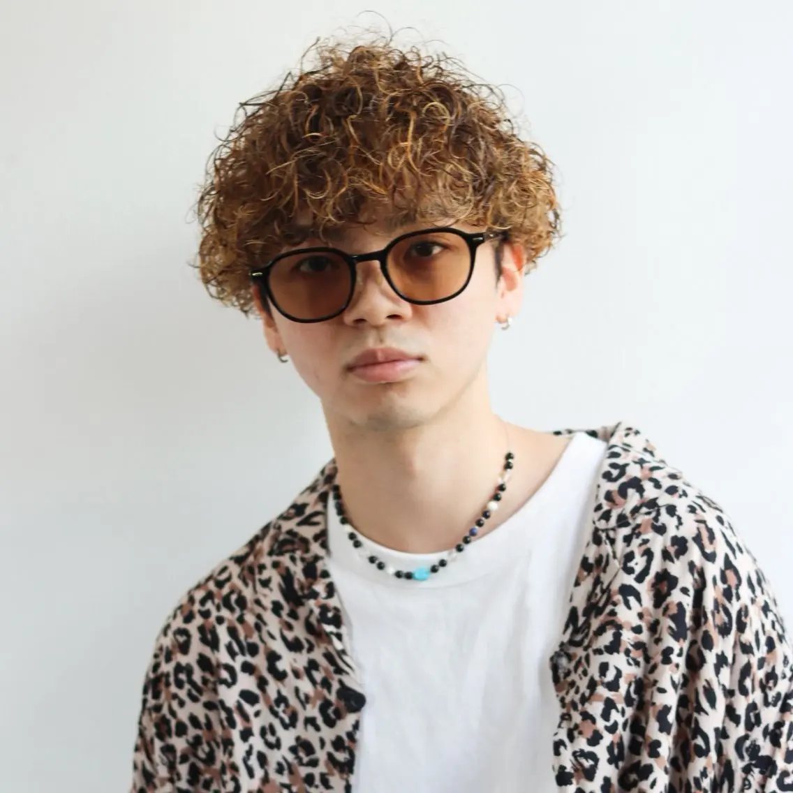 メンズ フェザーパーマ/ 曲がる矯正/酒井壮大のヘアスタイル