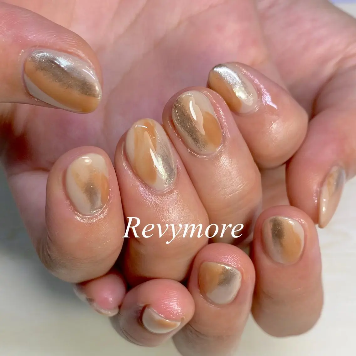 ショート ネイル アートネイル ジェルネイル ミラーネイル シンプルネイル nail salon Revymoreのネイルデザイン