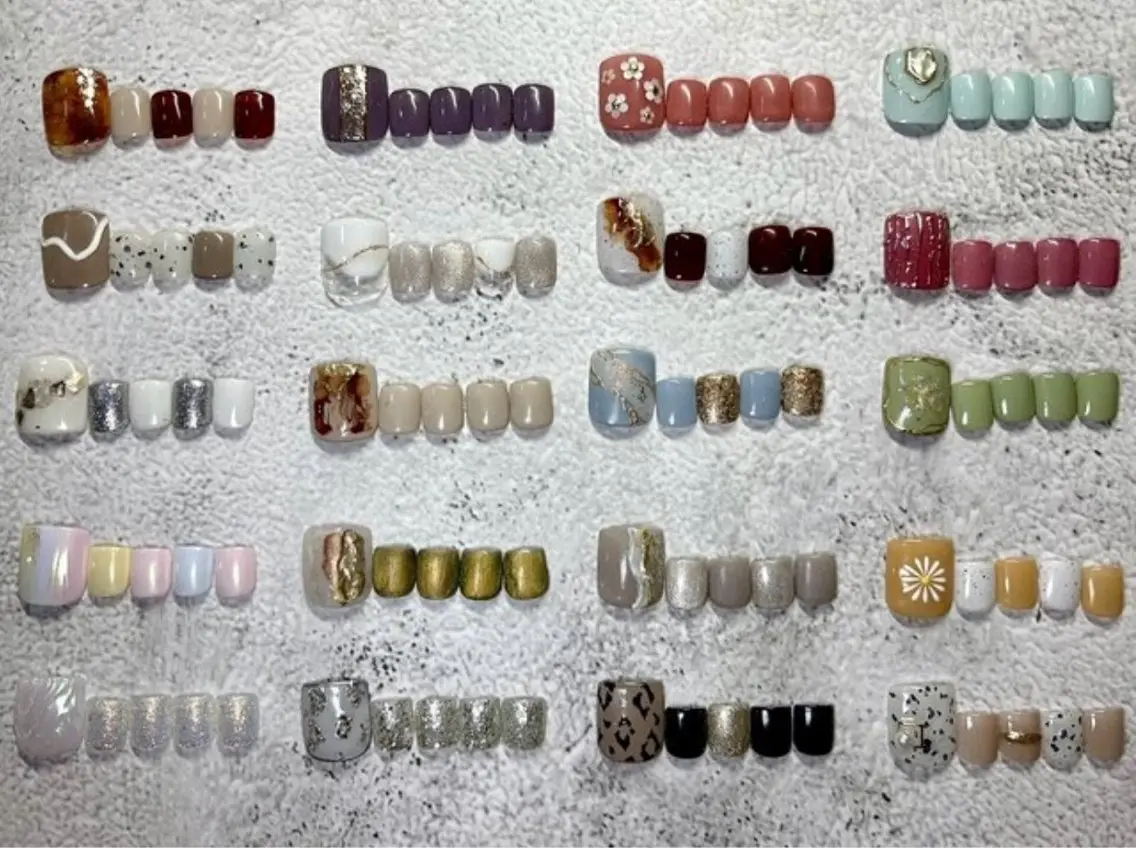 ネイル フットネイル elu .rhのネイルデザイン