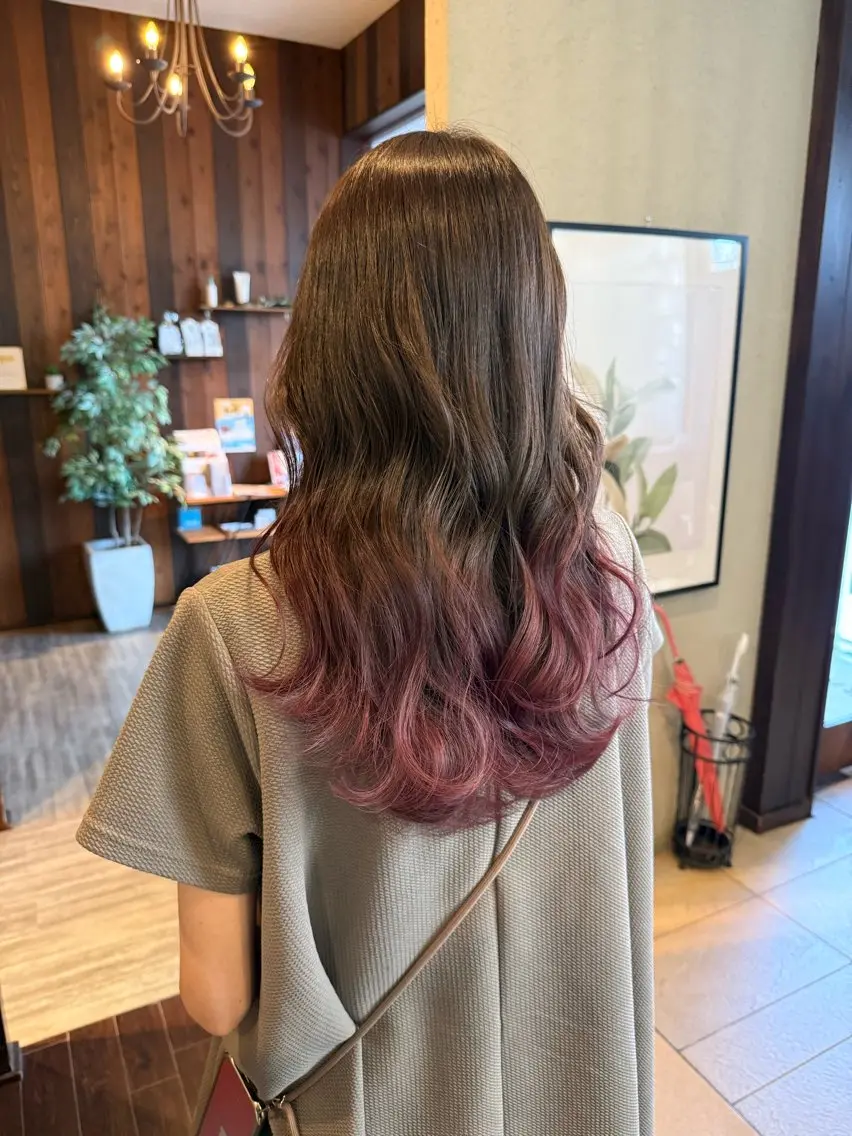 ロング カラー ブリーチ グラデーションカラー カット ヘアカラー BRANCHÉ小牧/ 西尾 美月のヘアスタイル